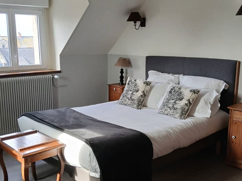 chambre-hote-charme-st-vaast-la-hougue-granitiere-manche