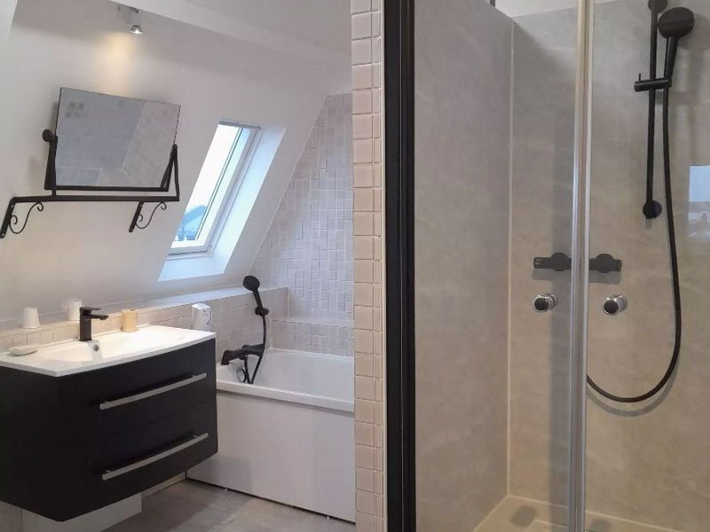 suite-chambre-maison-hote-st-vaast-la-hougue-granitiere-manche